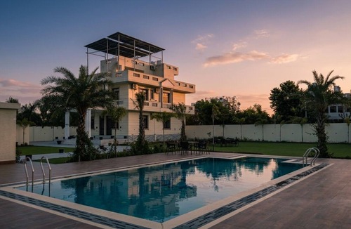 Jaipur Villa | Perfect 6-bedroom villa with swimming pool in beautiful Jaipur for your getaway