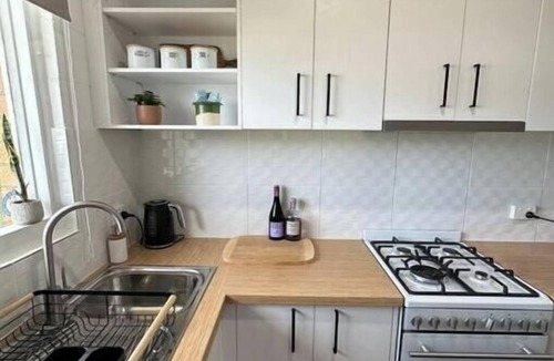 Grange Apartment | Perfect Cosy Beachside Escape