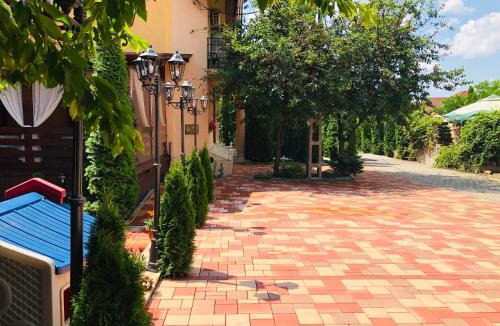 Baile Felix House | Perla Felix