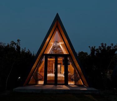 Mihail Kogalniceanu Ski Chalet | Perryland Urban Farm