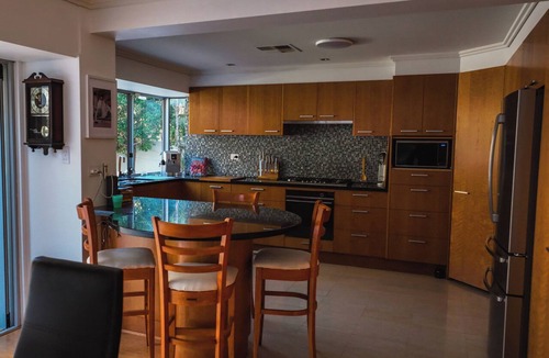 Trigg House | Perth Beach House Trigg near Scarborough Pool Spa Sauna & Ocean Views.
