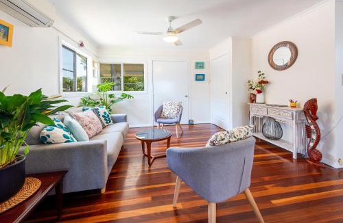 Toogoom House | Pet friendly beachfront home- sleeps 8