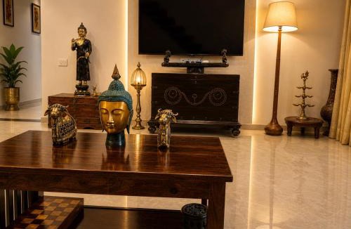 Sion Apartment | Pet Friendly Spacious 3 BHK Penthouse