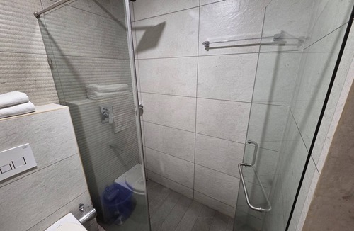 Perumbavoor Hotel | PetRose Business Hotel