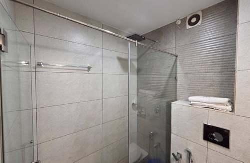 Perumbavoor Hotel | PetRose Business Hotel