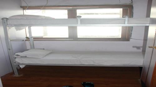 Bandra West Hostel | PG Hostels Bandra Mumbai