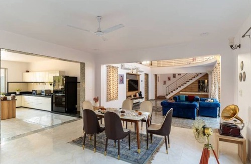 Eklingji Villa | PH villa by Oruvillas