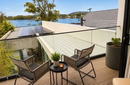 Phegans Bay House | Phegans Bay Waterfront Haven, perfect for two families and their furry friend.