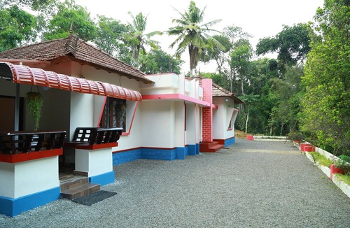 Pirmed Bed & Breakfast | Philip Mary Farm Stay, Thekkady