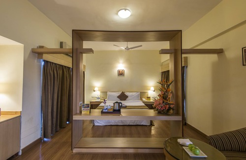 Mundhwa Hotel | Phoenix Hotel