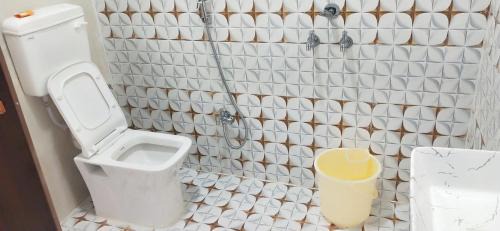 Baihar Apartment | Pie Restuarant and HomeStay