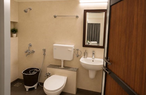 Prabhadevi Hotel | Pinaki Comfort Stay , Prabhadevi