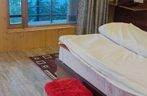 Auli Hotel | Pine Palace Homestay