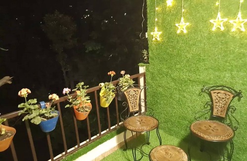Sukha Apartment | Pinegreen Chalets- 2 Bedroom WiFi Vacation Home
