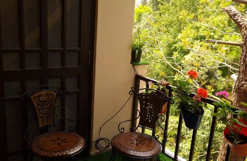 Sukha Apartment | Pinegreen Chalets- 2 Bedroom WiFi Vacation Home