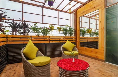 Kukatpalli Apartment | Pink Hawk Hospitality: Where Every Moment is Luxurious, with a Jacuzzi Touch.