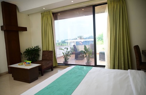 Jharsuguda Hotel | Pipul Utkal Continental