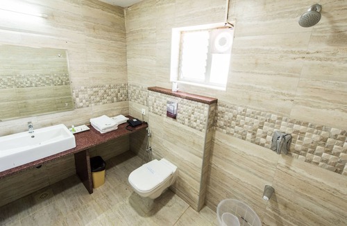 Tiruchirappalli Hotel | Plazza hotel , Trichy