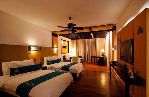 Vayalar Resort | Plumeria Lake Resort & Spa