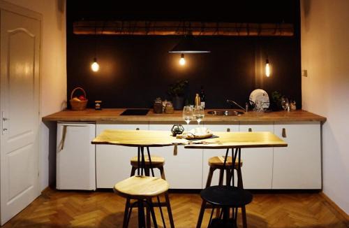 Old City Apartment | #Pobega heritage - self check-in