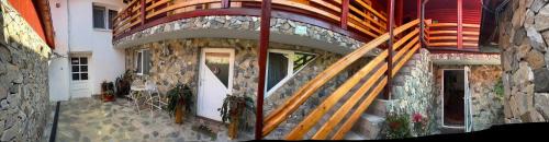 Sasciori House | Podul Cetatii