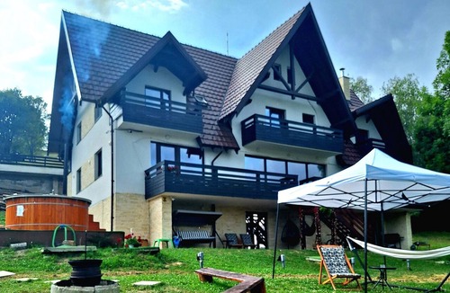 Bran Ski Chalet | Podul Simonului - Wonderful 7-bedroom chalet in Șimon perfect for group getaways
