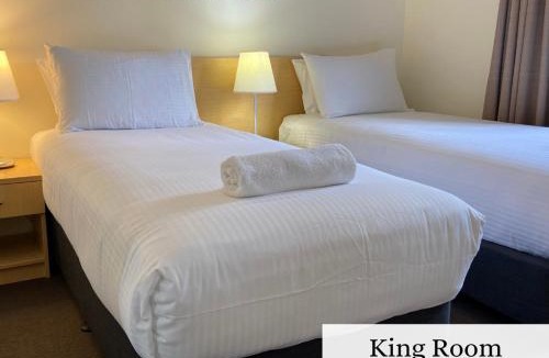 Pokolbin Hotel | Pokolbin Village Estate