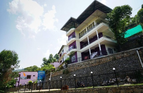 Kanthalloor Cottage | Pollution Free/Calm and Cozy Cot Stay