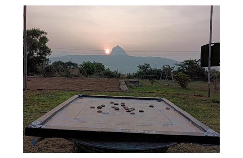 Thakursai Hotel | pool camping