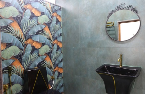 Chevella House | Poorna: New Luxury 5 BHK Farmhouse w/Pool, Jacuzzi & Views