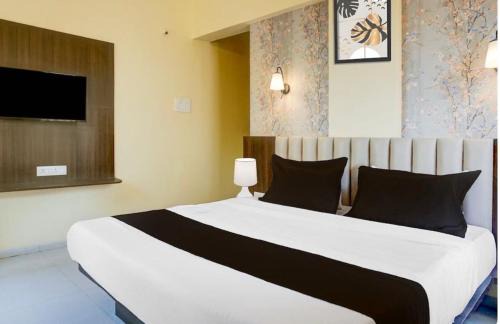 Uchiyarda Hotel | POP 84342C Hotel Jashoda