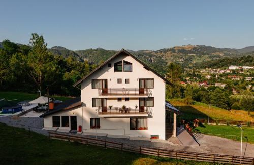 Dambovicioara House | POPAS DE MUNTE