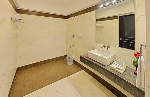 Madurai Hotel | Poppys Hotel