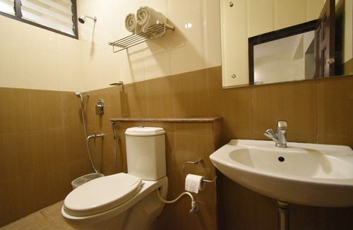 Bommayapalayam Hotel | Poppys Olive De Villa