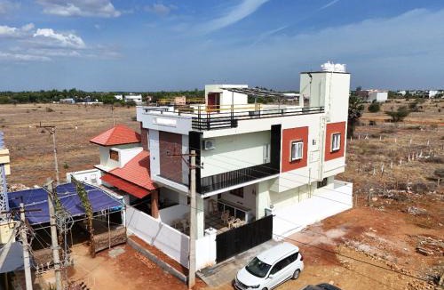 Vallioor House | Porunai Retreat by VANAM STAY