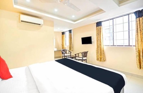 Ram Nagar Hotel | PPH Living Tricolours