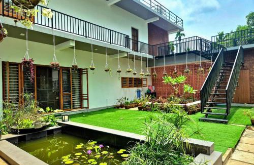 Perumbavoor Bed & Breakfast | Prabhu Villla Upper Deck