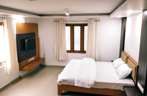 Thrissur Hotel | Prajapuri Hotel