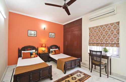 Hauz Khas Hotel | Prakash Kutir B&B
