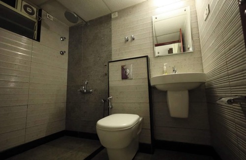 Manipal Hotel | PRATHAM INN BY DOWNTOWN HOTELS