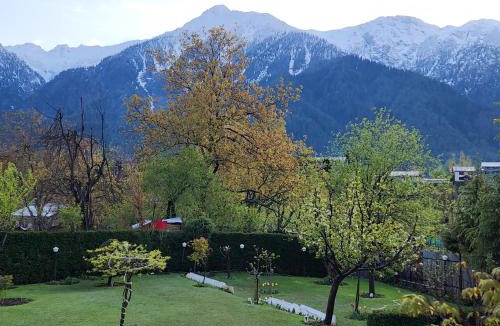 Laripora Hotel | Premier Pahalgam