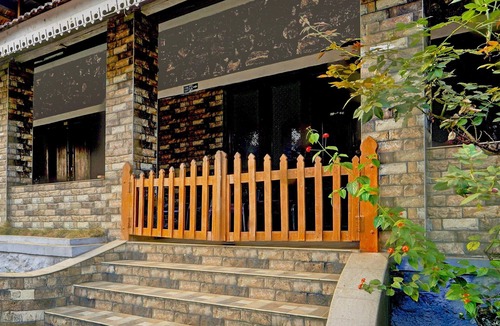Devikolam House | Premium Kallar Vattiyar Waterfalls Munnar
