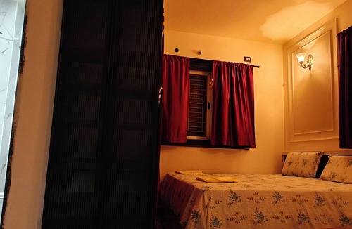 Hyderabad House | Premium Room w/Private Bath and Wi-Fi, Hyd