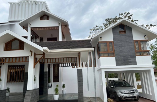 Sulthan Bathery Villa | Premium stay in Wayanad with amazing Forest views and Private Infinity Pool.
