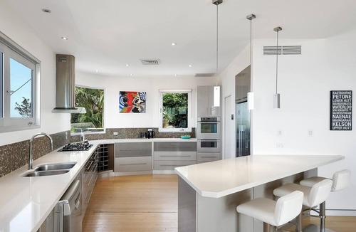 Terrigal House | Prestige Cliff Home. 180° Ocean Views. Spa. Pool