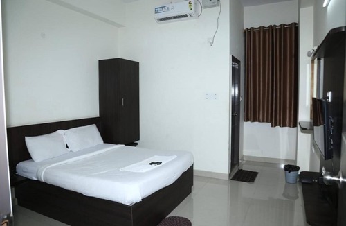RR Nagar Hotel | Pride Image