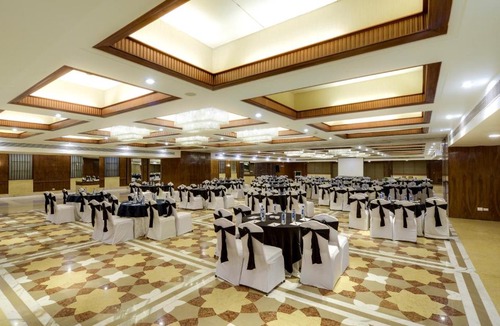 Bodakdev Hotel | Pride Plaza Hotel, Ahmedabad