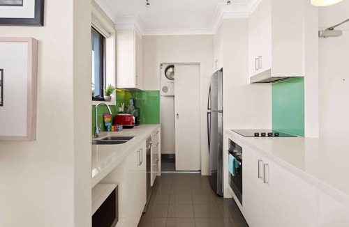 Maroubra Apartment | Pristine 2-Bed With Expansive Beach Views