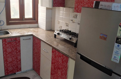 Sainik Farm Apartment | Private 1BHK APT in South Delhi -couple friendly Near Qutub Minar, Max Hospital