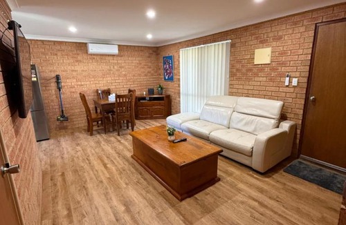 Wonthella House | Private accommodation